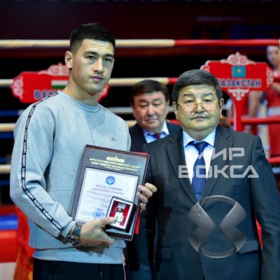 Дмитрий Бивол принял участие в открытии международного турнира в Киргизии